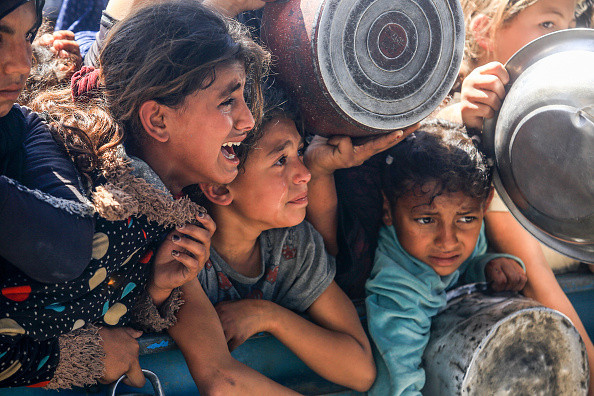 Directorul OMS cere „milă” pentru Gaza: „Este nedrept să faci din hrană o armă”. Peste 53.000 de palestinieni, uciși