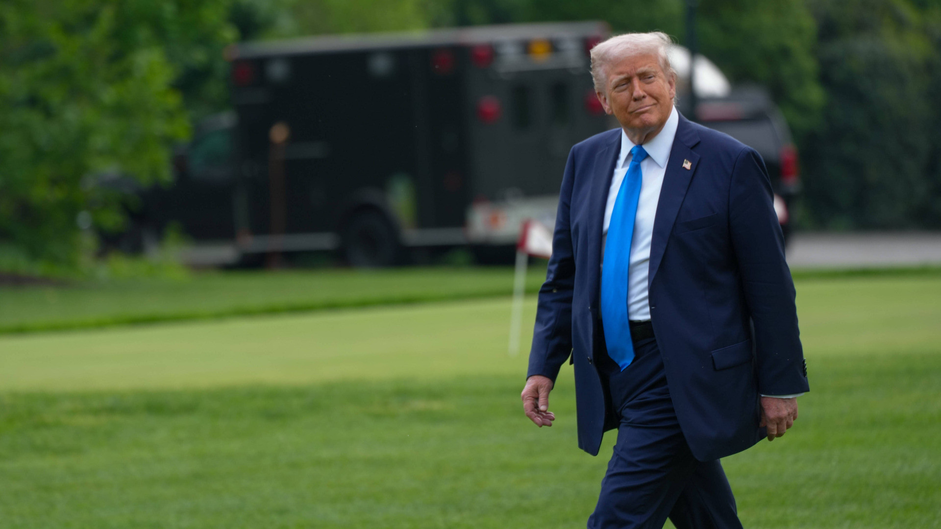 Recesiunea nu sperie Casa Albă. Donald Trump spune că SUA e într-o perioadă de tranziție și își va reveni „fantastic”