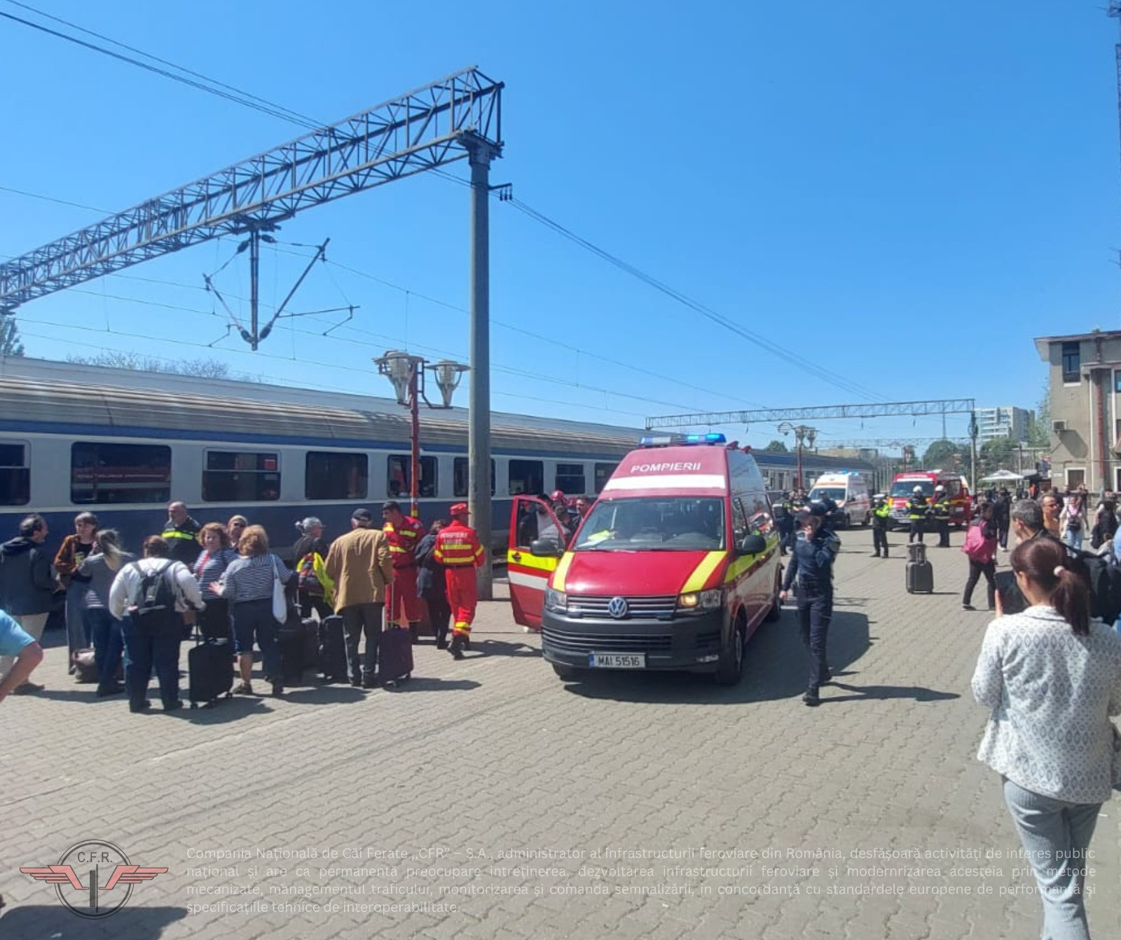 Ce se întâmplă după accidentul feroviar din Gara Constanța. 11 persoane au ajuns la spital. VIDEO