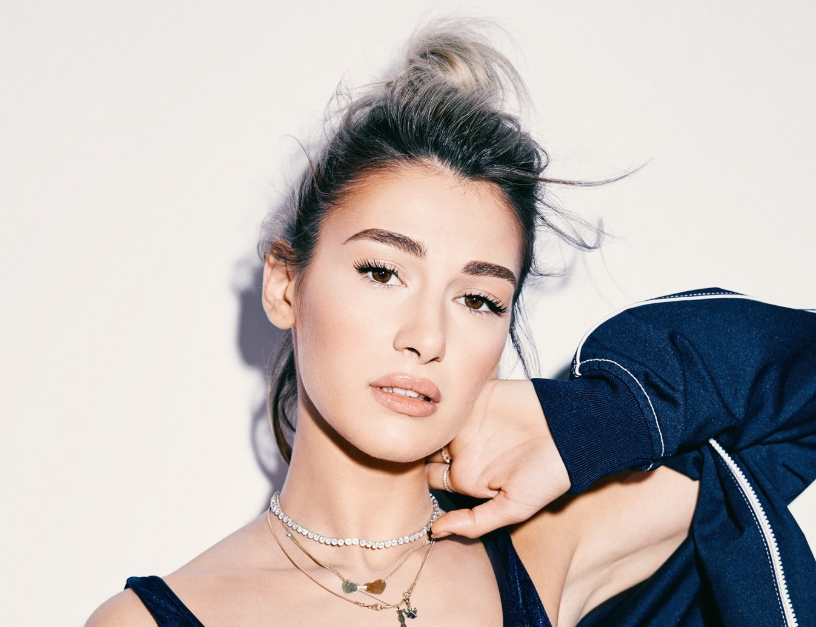 Artiştii îndeamnă românii să meargă la vot. „Este esenţial ca fiecare dintre noi să-şi exprime opinia”