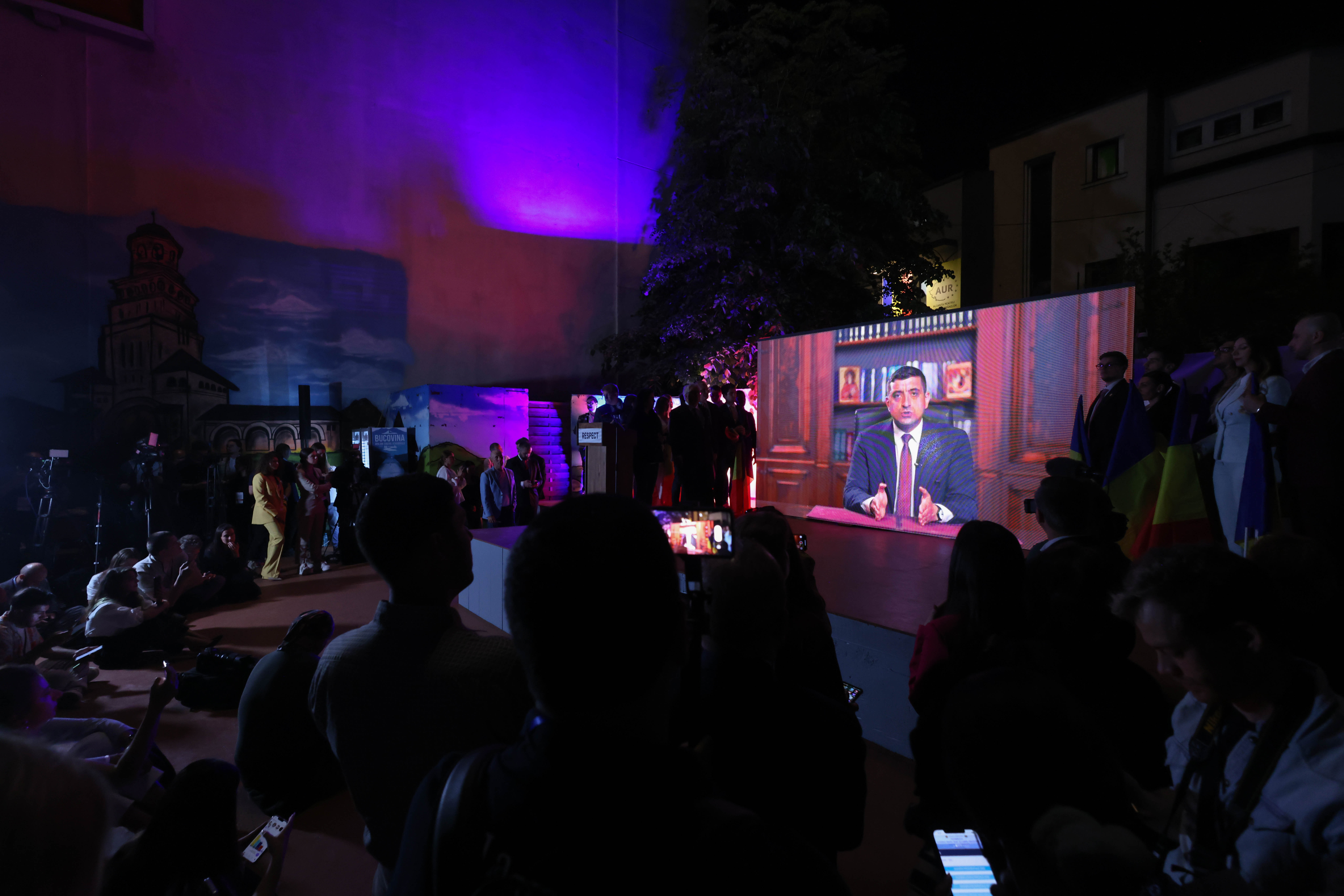 CNN: Românii au votat un naționalist în stilul lui Trump. Victoria lui Simion va izola țara și va destabiliza NATO