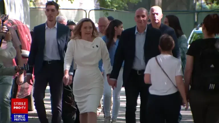 Elena Lasconi a votat în Capitală