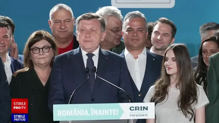 Crin Antonescu, prima reacție după închiderea urnelor: Victoria în alegeri nu poate fi decisă de exit poll-uri