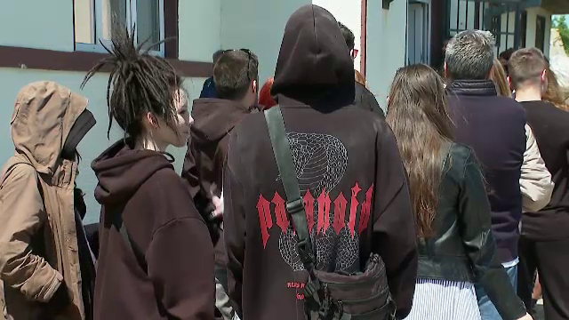 Cum au votat tinerii din Vama Veche. Candidatul care a obținut cel mai mare scor