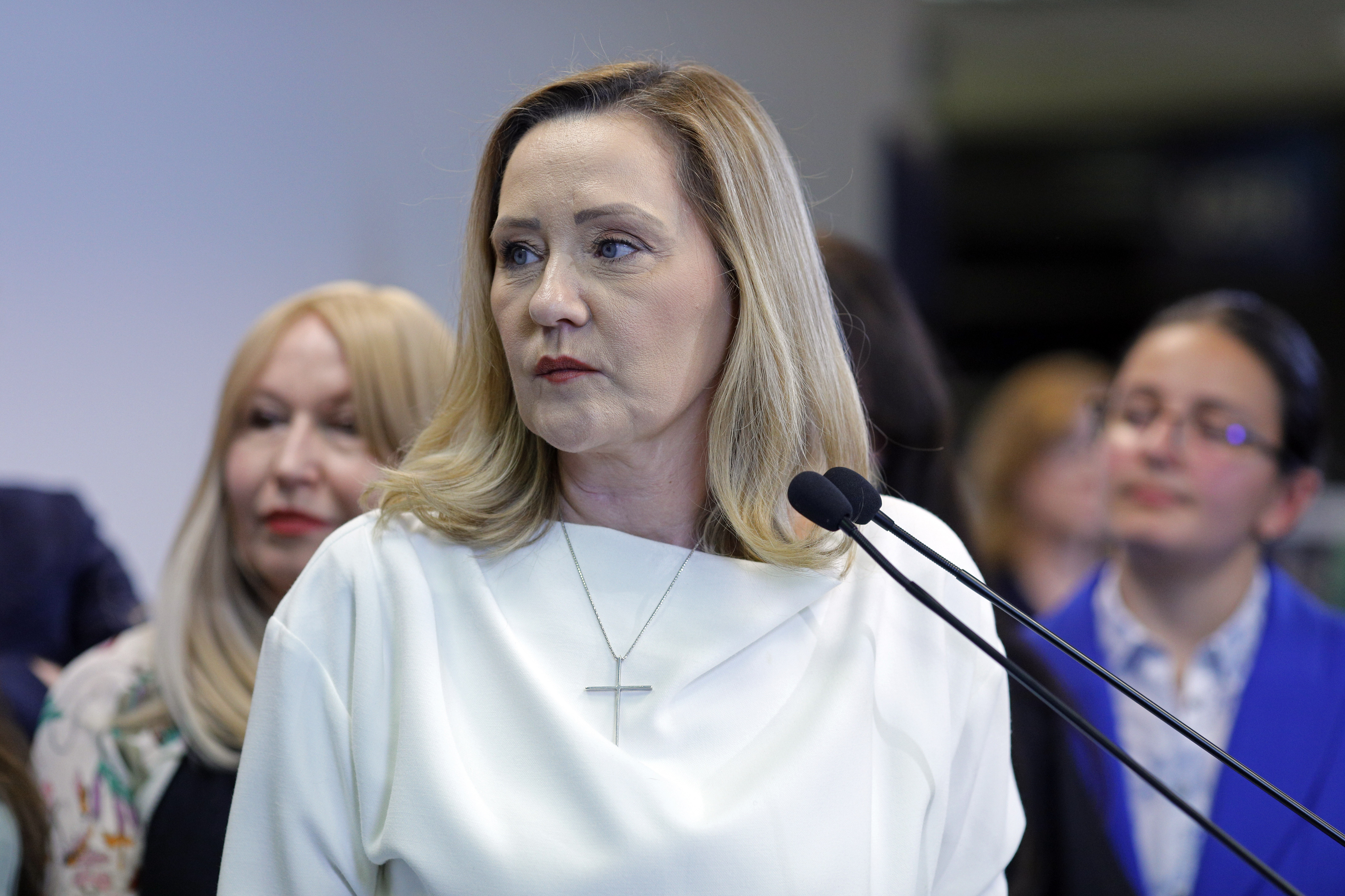 Primul cap căzut după rezultatul alegerilor prezidențiale. Elena Lasconi a demisionat de la conducerea USR