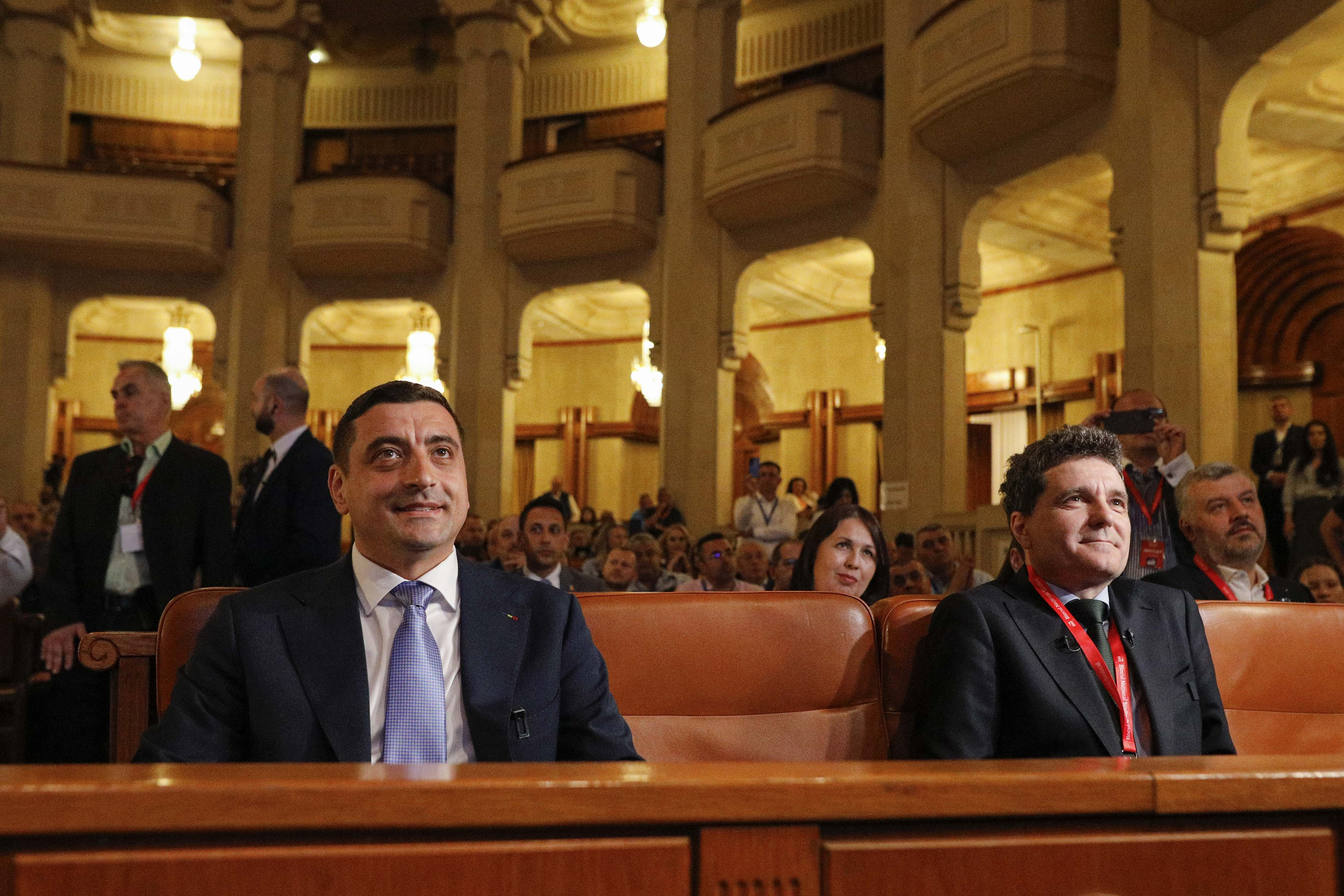 George Simion: „Nu a scăzut datoria Primăriei, ci a crescut”. Nicușor Dan: „E logic să ai datorii, când sunt în dezvoltare”