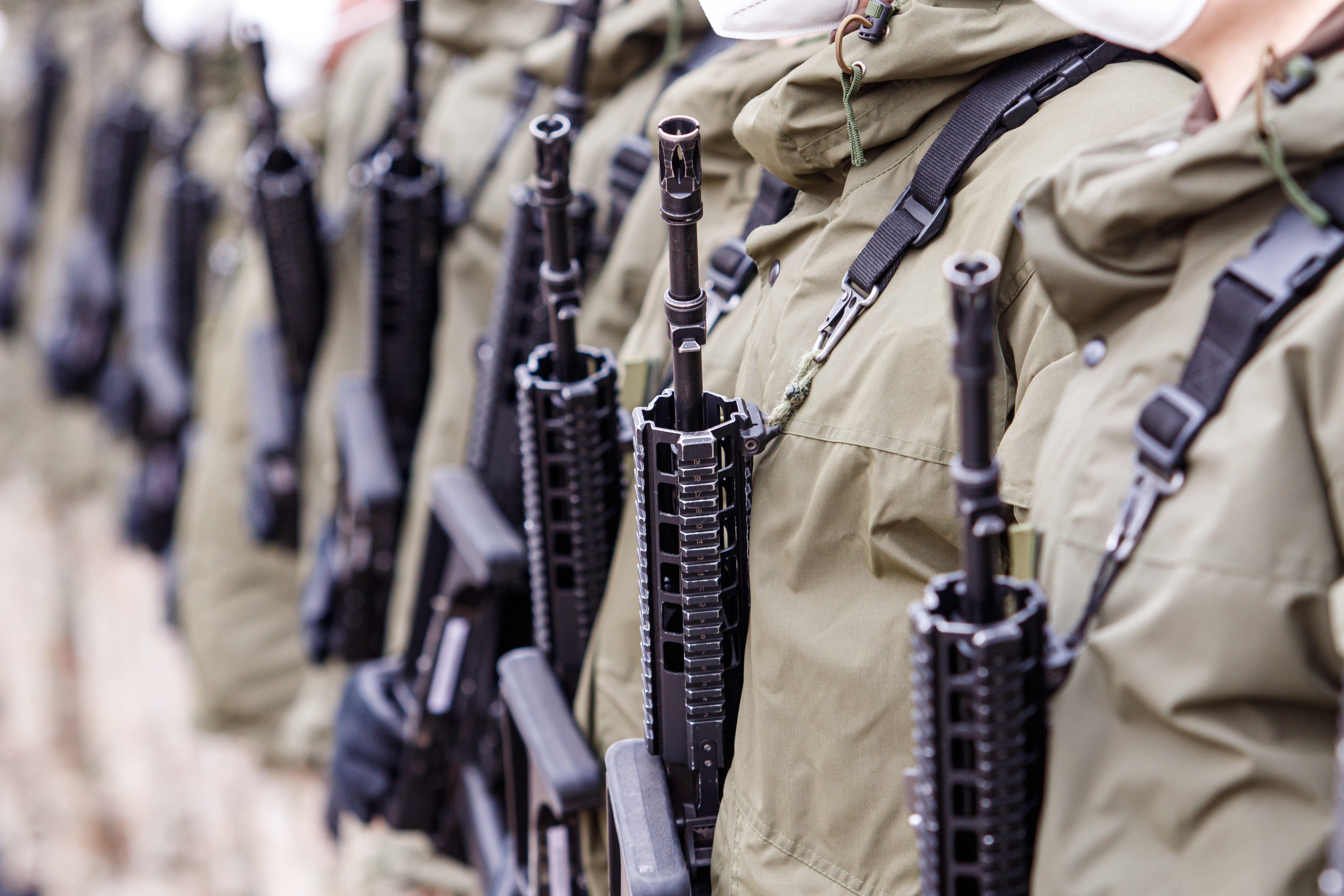 O mare putere din Europa a semnat un acord militar cu un stat din Est. Clauză specială în cazul unei invazii