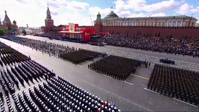 Imagini de la parada militară din Moscova. Vladimir Putin a sfidat Occidentul alături de 30 de lideri străini