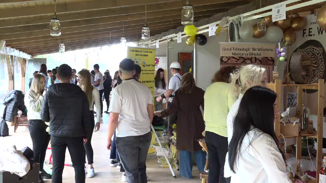 Antreprenori la 16 ani. Un nou proiect de lege le-ar putea permite adolescenților să își deschidă firme de exercițiu