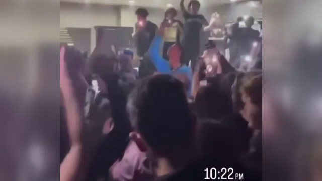 O femeie a avut parte de un șoc atunci când o vecină i-a trimis un videoclip filmat în casa ei, în timp ce era în vacanță