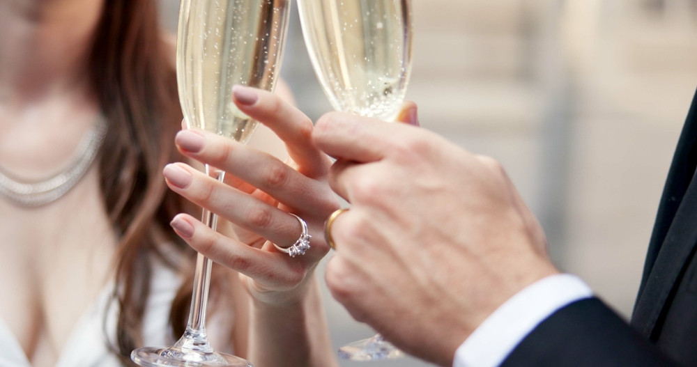 Primarii îşi pot delega atribuţiile de stare civilă şi funcţionarilor de la Evidenţa populaţiei. Proiectul merge la Senat