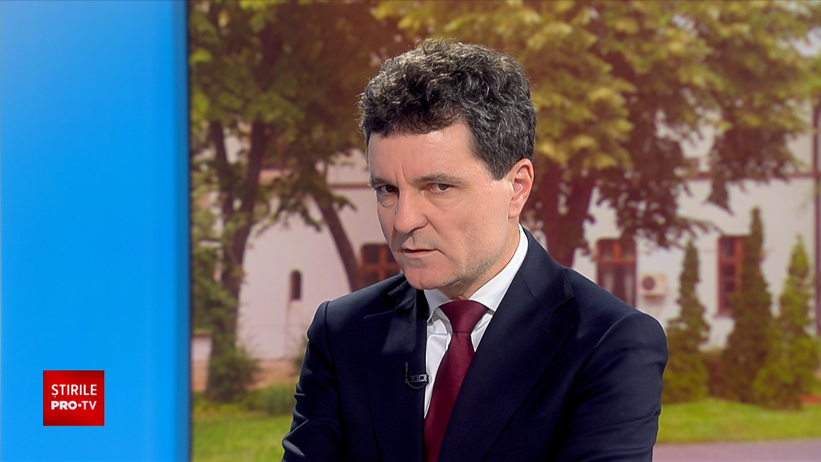 Candidatul independent Nicușor Dan: ”Ce este de făcut cu finanțele din România? Sunt patru chestiuni importante”