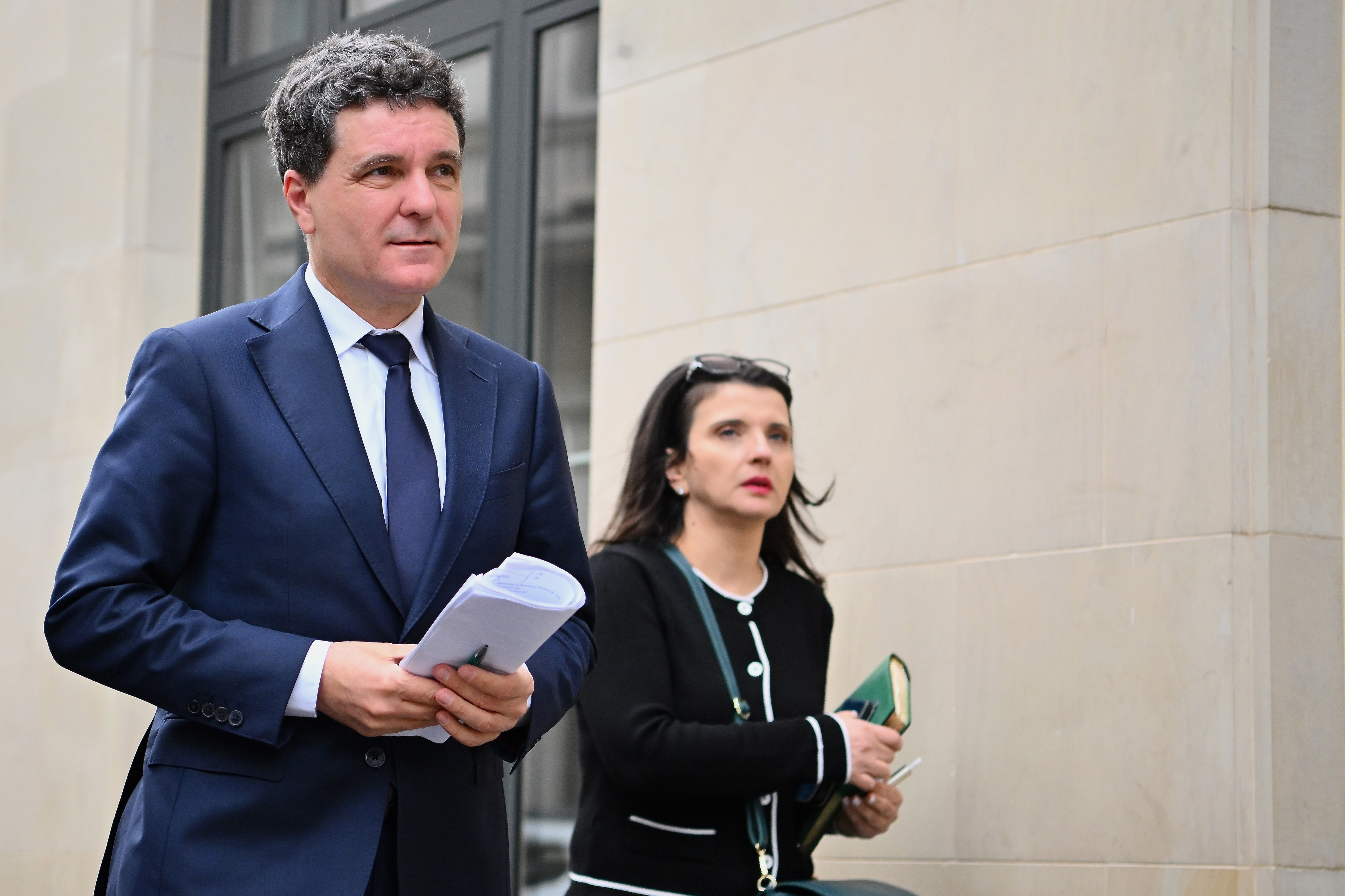 Nicușor Dan: Autismul este o afecţiune de care suferă zeci de mii de români. Nu avem voie să glumim cu acest termen