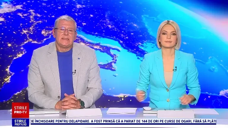 Liceeni aduc la viață stilurile baroc și rococo în curtea Palatului Principilor din Transilvania