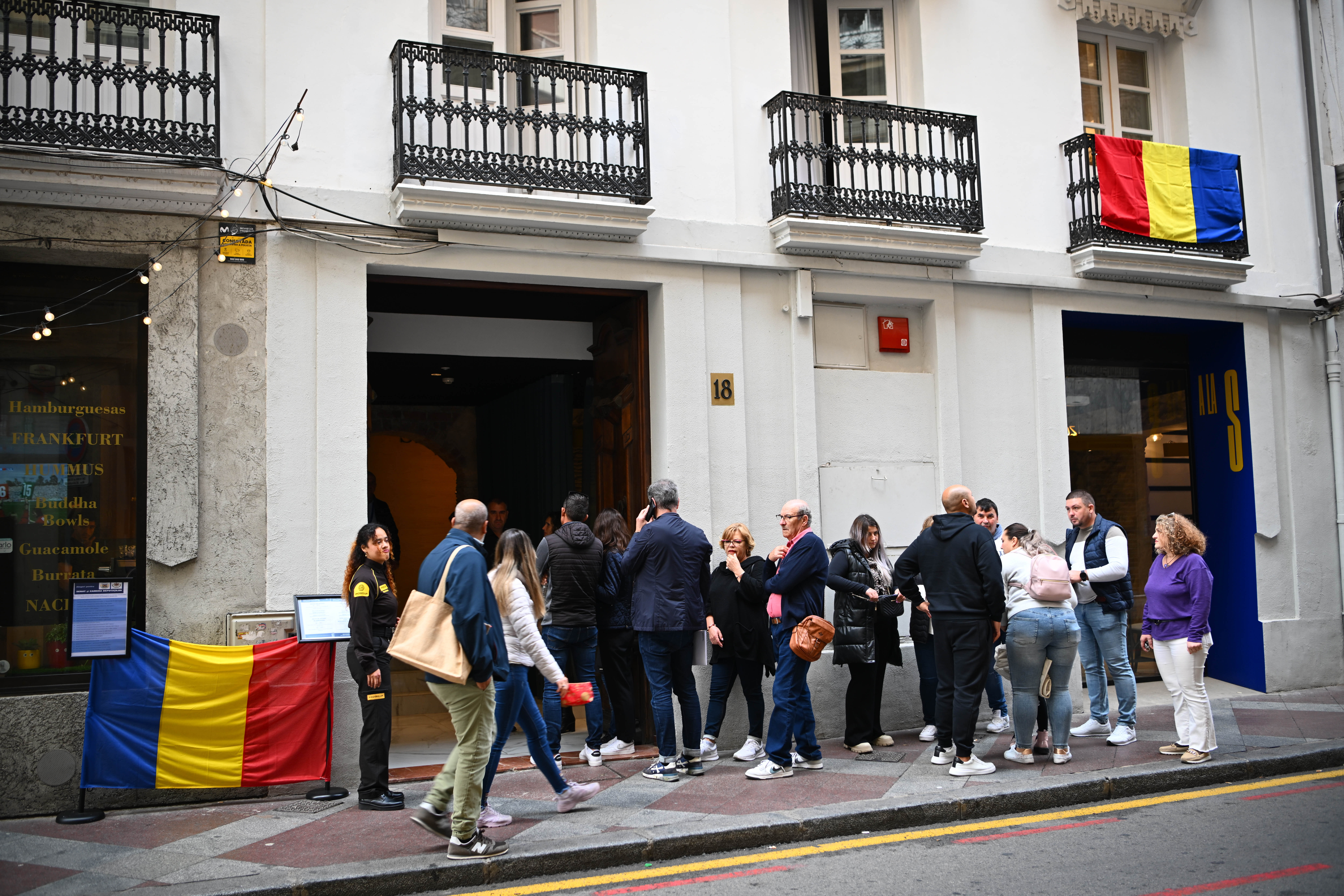 MAE anunță că toate cele 965 de secţii din diaspora s-au închis. Peste 1.640.000 de români s-au prezentat la urne