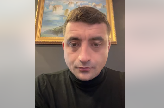 George Simion, mesaj către votanţii săi: Nu abandonaţi lupta. Am văzut imagini îngrijorătoare cu voi tăind paşapoartele