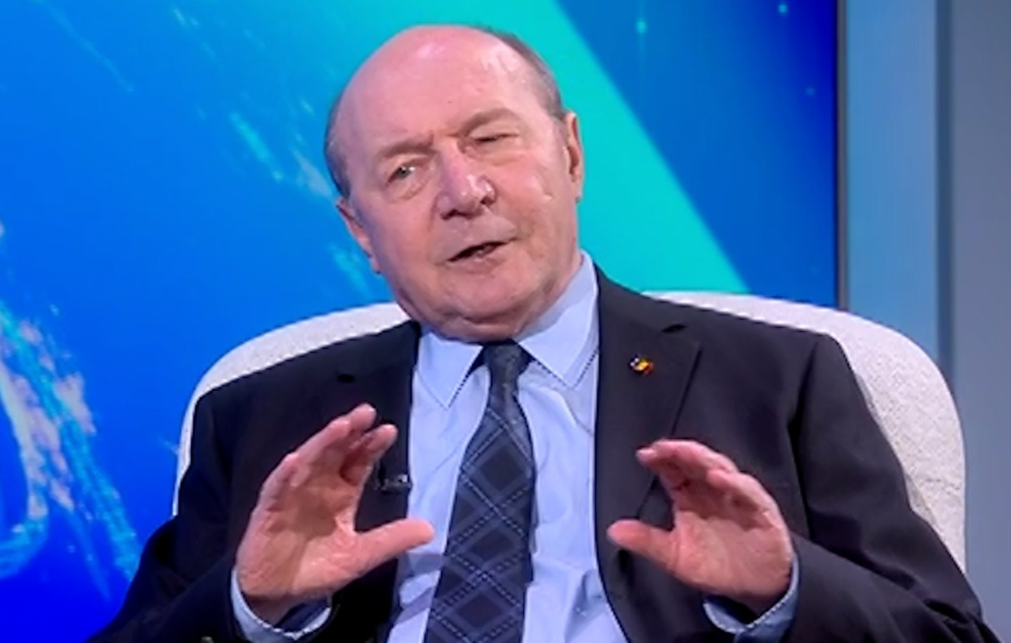 Traian Băsescu: ”Românași” invitați la televiziuni ”fac mai mult rău decât propaganda rusă”, ”otrăvesc poporul român”