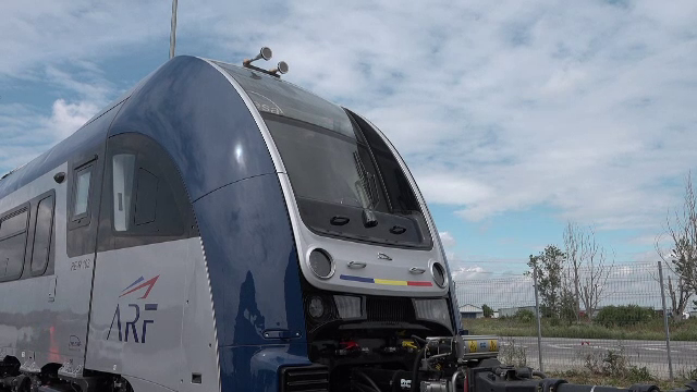 Cum arată trenul „viitorului” cumpărat de România. Are o zonă specială pentru călătorii cu dizabilități