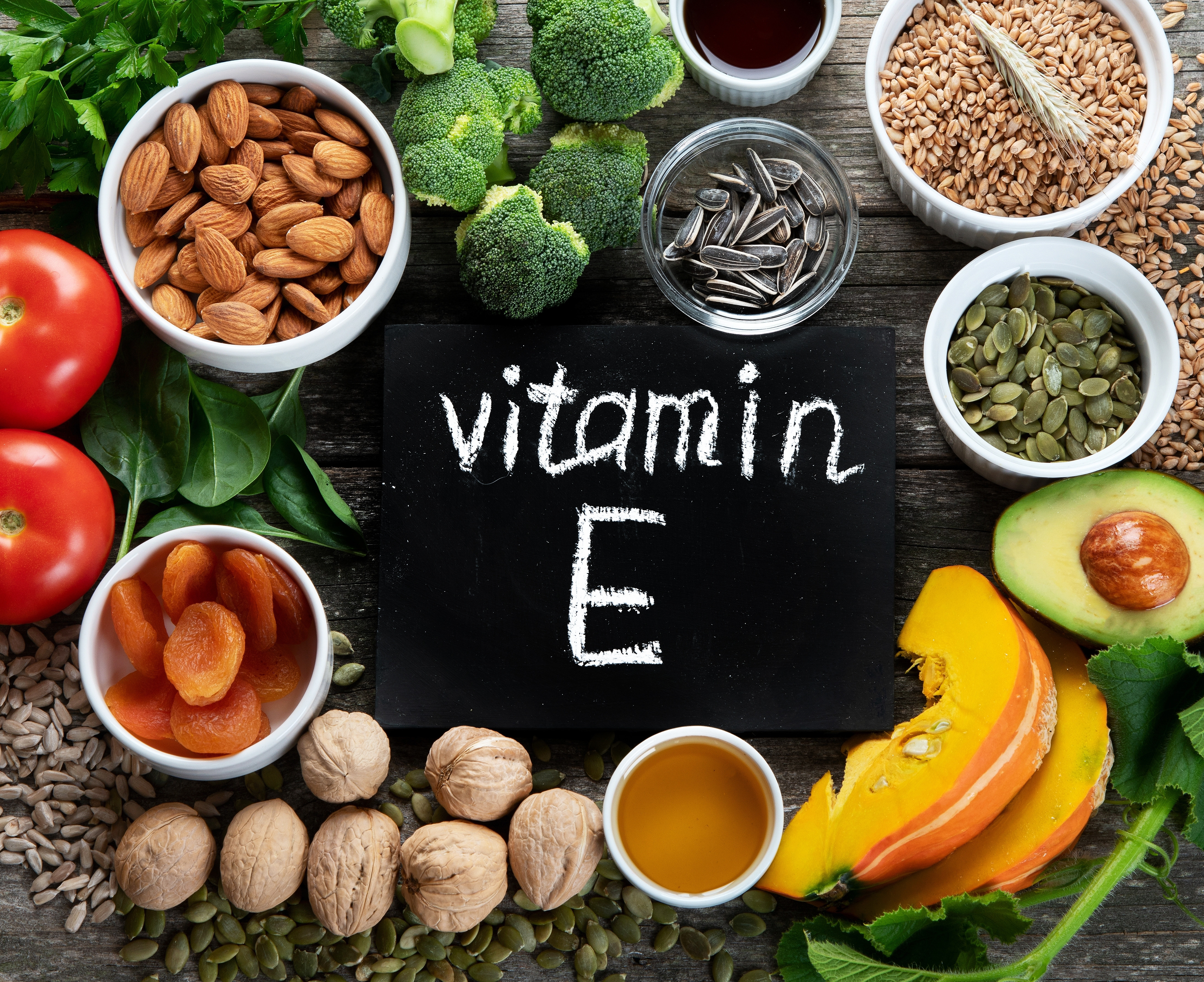 Vitamina E: ce este, rolul în organism, beneficii, simptomele lipsei. Ce fructe și legume conțin vitamina E