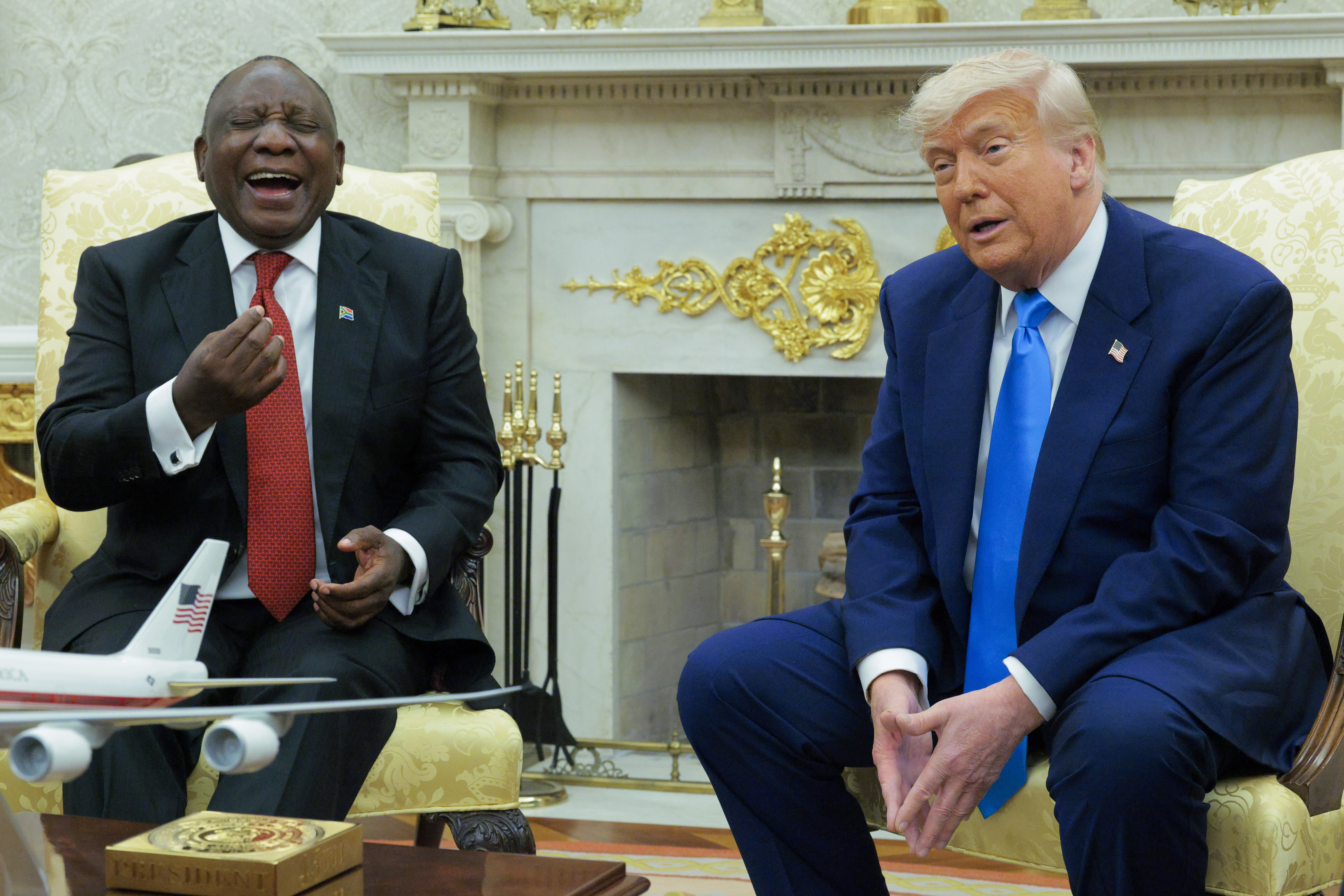 Confruntare între Donald Trump și omologul sud-african, în Biroul Oval. Președintele SUA l-a acuzat de genocid