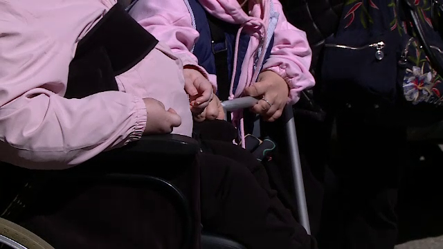 Terapiile copiilor cu probleme, în pericol în Dolj. Situație disperată după desființarea a 350 de posturi