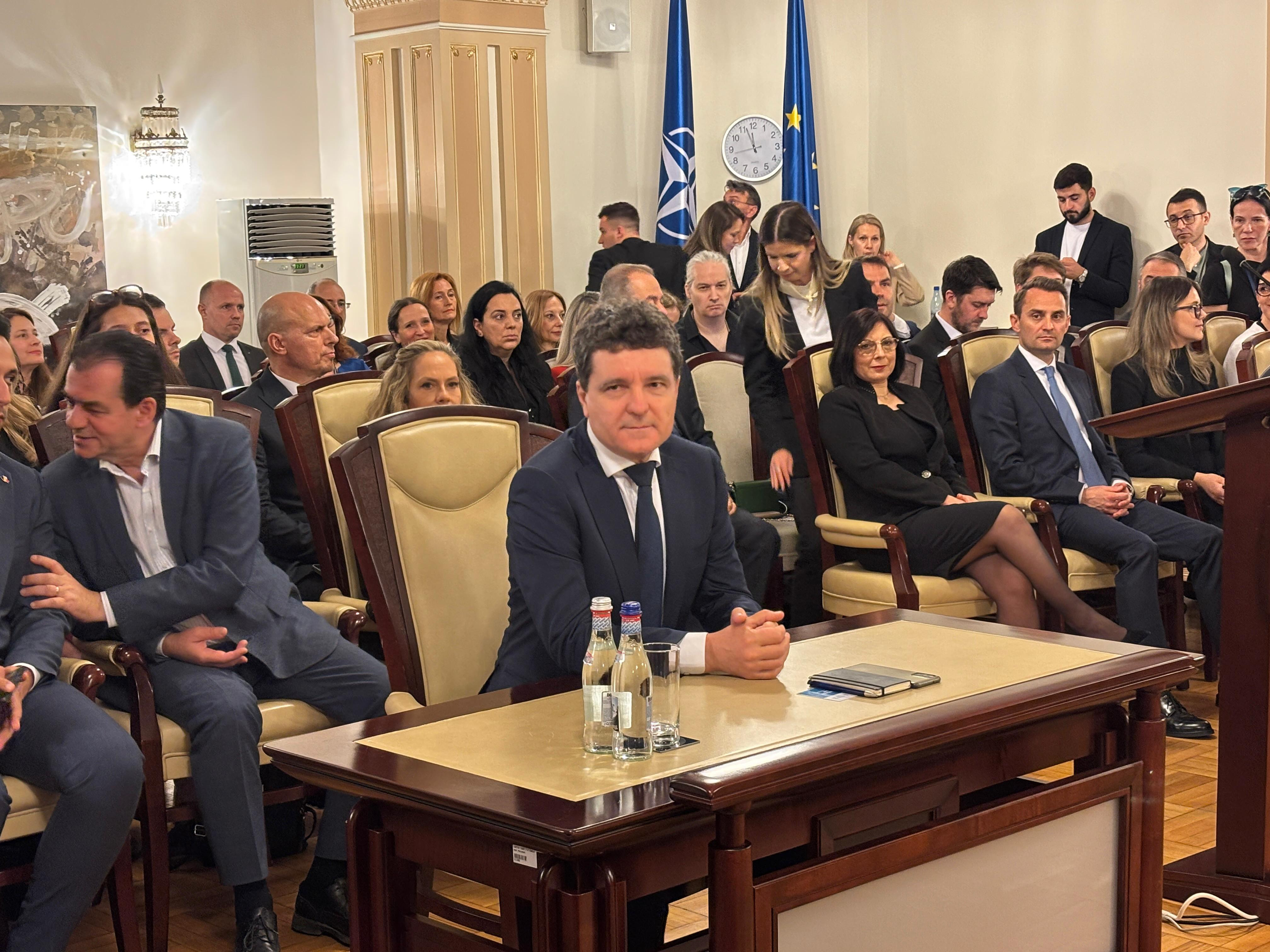 Ce spune Nicușor Dan despre planul de reducere a deficitului bugetar. „Încerc să nu se ia în calcul nici măcar mărirea TVA”