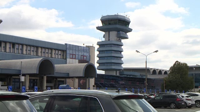 Ce prețuri sunt la noua parcare a Aeroportului Henri Coandă: ”Un tarif neobrăzat, chiar dacă doar iei sau lași pe cineva”