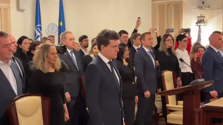 Curtea Constituțională a validat rezultatul alegerilor prezidenţiale. Nicuşor Dan este președintele României