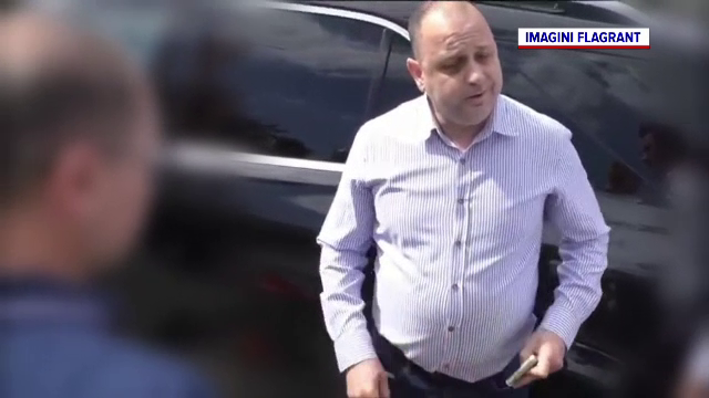 Inspector antifraudă de la ANAF, prins cu șpagă de procurorii DNA. Pe cine ar fi protejat și pentru ce „tarife”