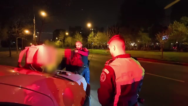 Un livrator etiopian din București a încercat să racoleze o fată de 15 ani în scopuri sexuale. Cum a fost prins