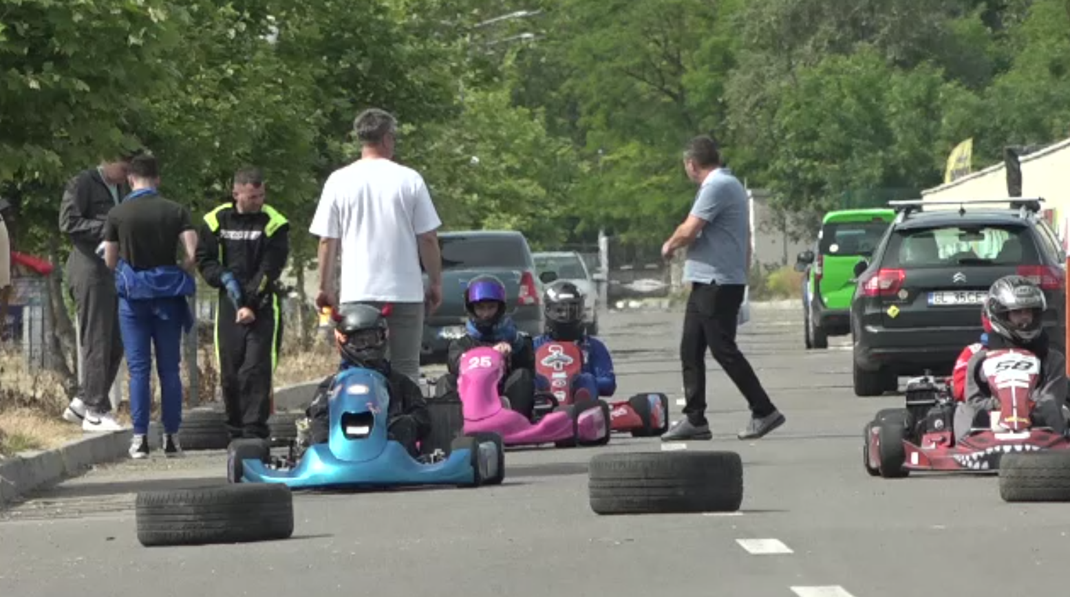 Studenții celor mai bune facultăți de inginerie din țară s-au întrecut în competiția "cart low cost" la Galați