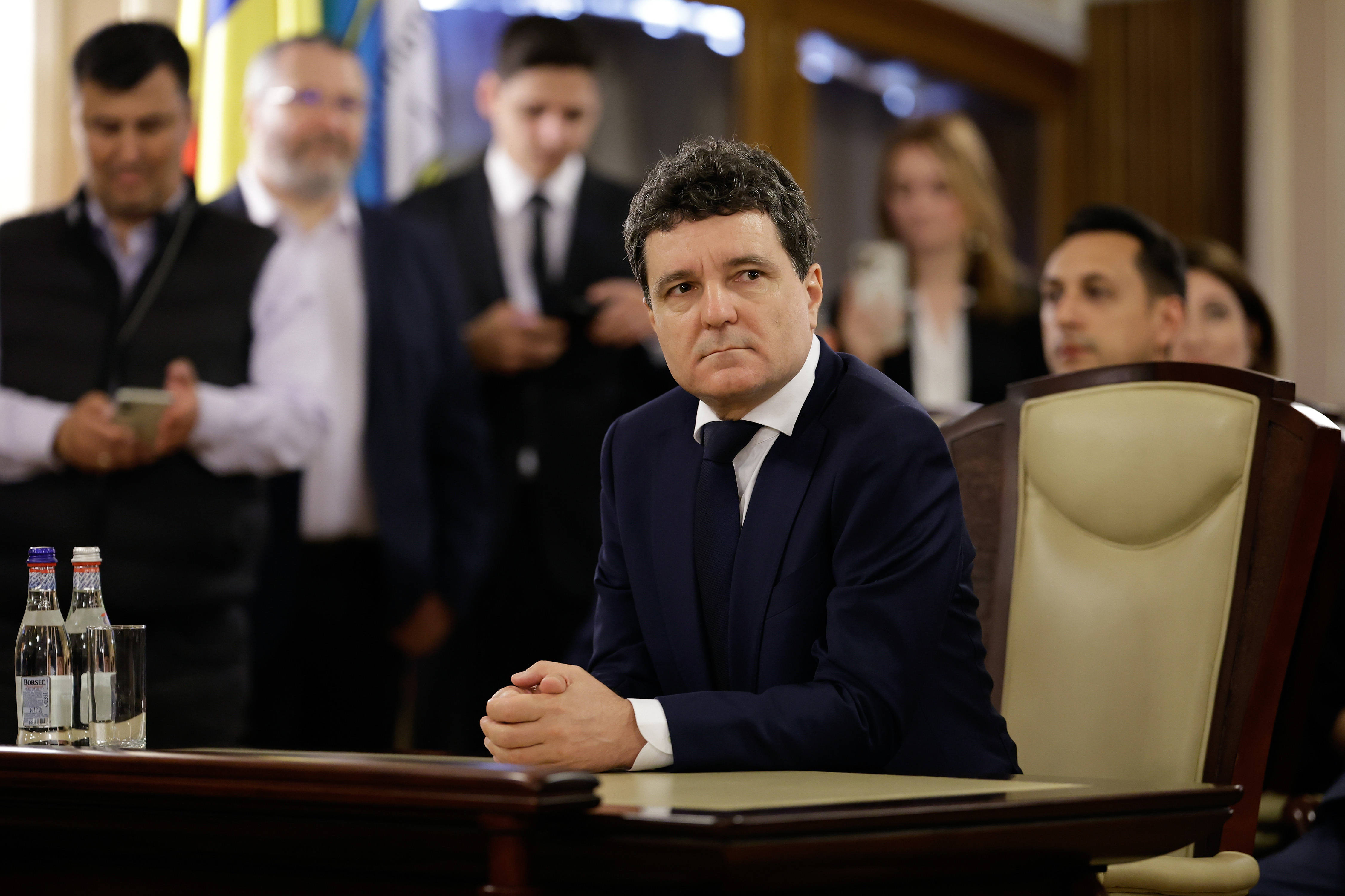 Președintele ales, Nicușor Dan, a anunțat partidele cu care ar vrea să facă noul Guvern. Negocierile încep marți