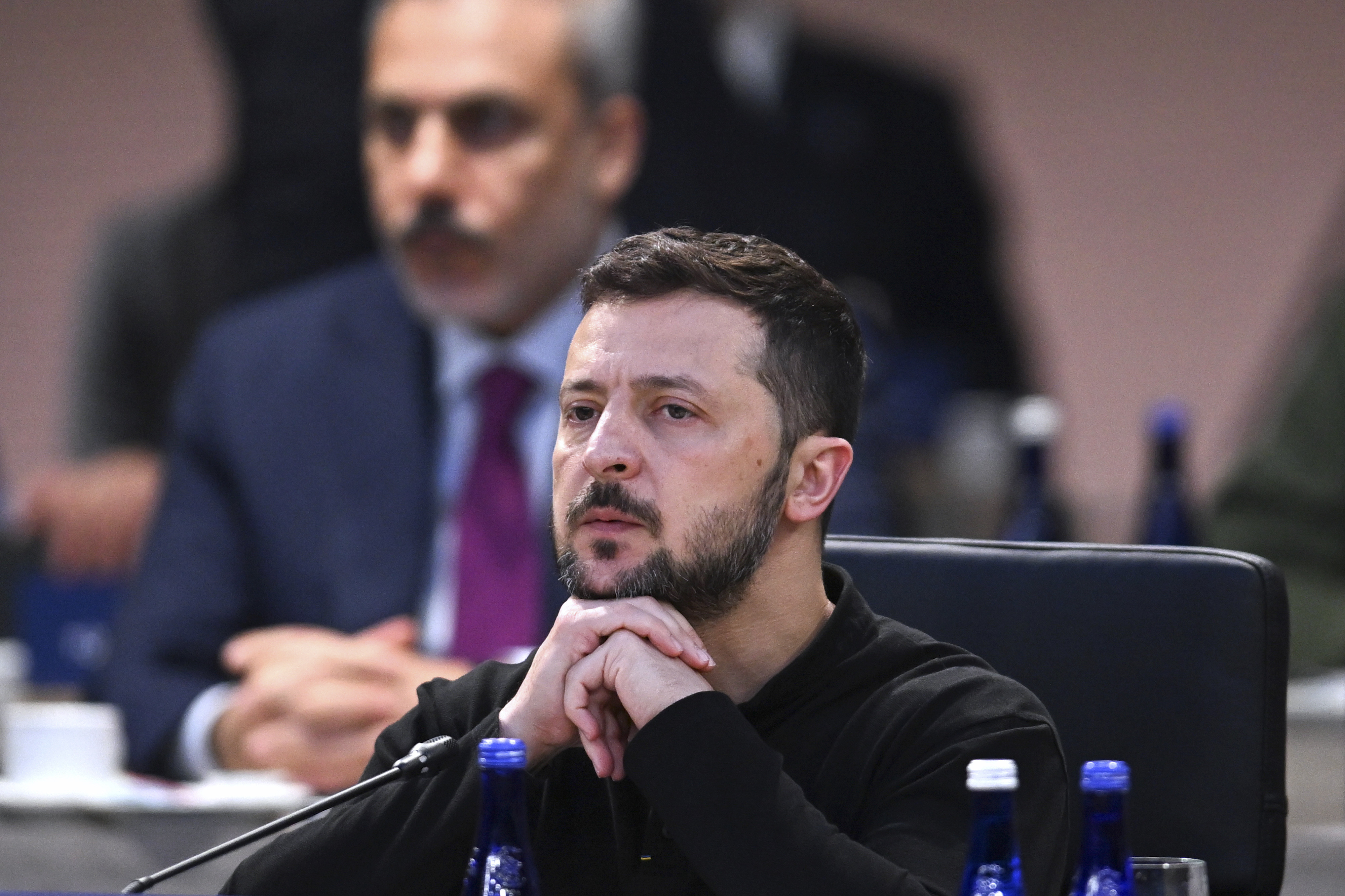 Volodimir Zelenski: Ucraina şi-a asigurat 1,5 miliarde de dolari de la aliaţii europeni pentru achiziţia de arme americane