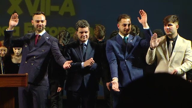 Nicusor Dan, studenti