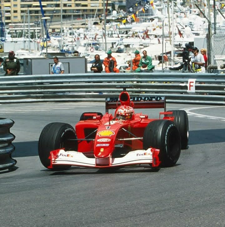 "Bijuteria coroanei Schumacher" - Un monopost de Formula 1 condus de Schumacher, vândut pentru peste 18 milioane de dolari