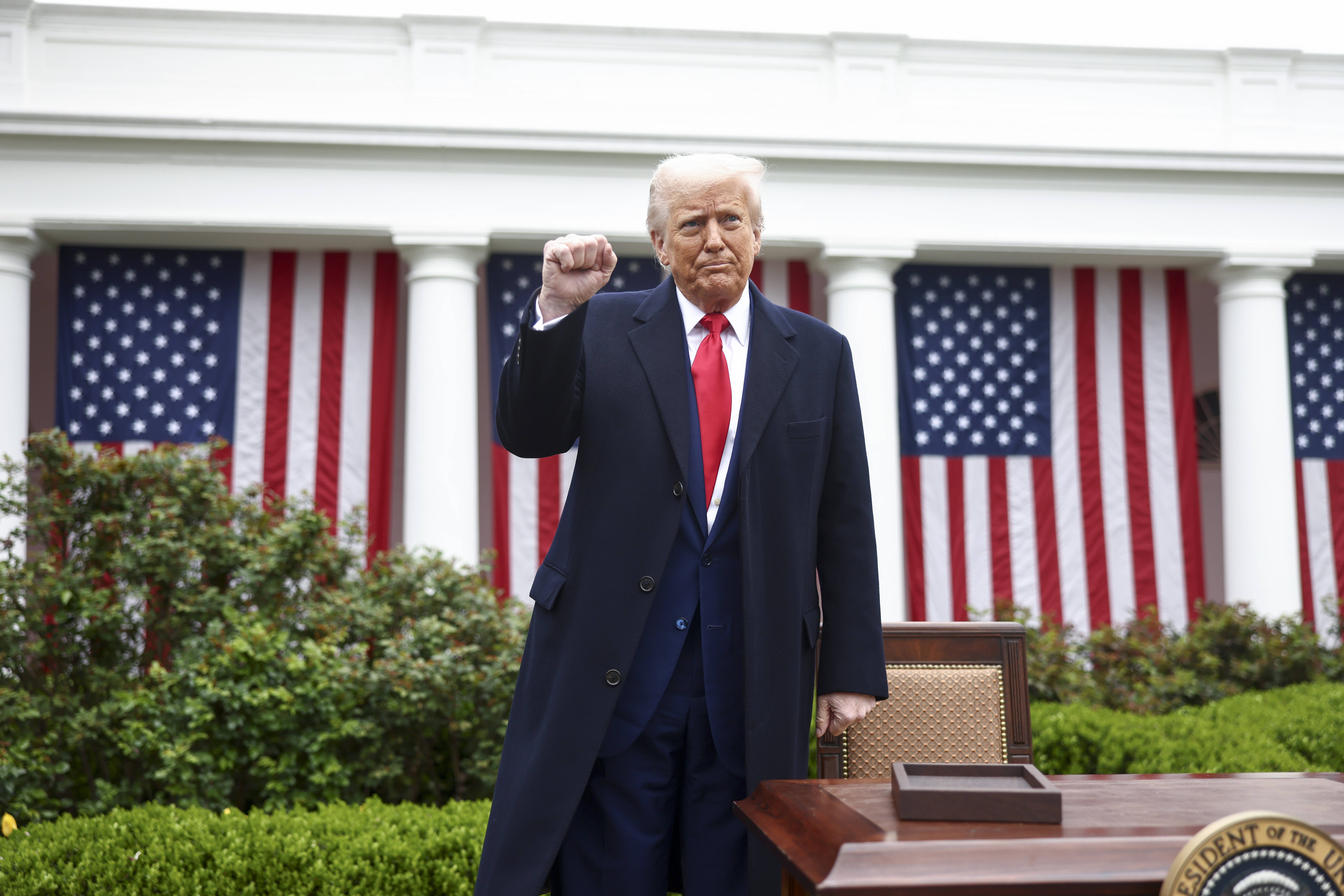 FT: Trump cere tarife vamale minime de 15-20% pentru importurile din Uniunea Europeană