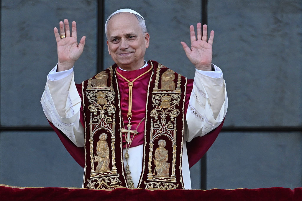 NYT: Papa Leon al XIV-lea, rudă îndepărtată cu Madonna, Justin Bieber și Hillary Clinton. Toți ar avea același strămoș