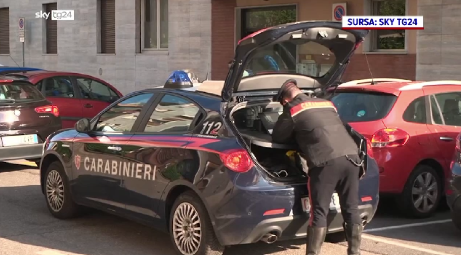 O româncă de 35 de ani din Italia a fost ucisă în apartamentul în care locuia. Carabinierii încearcă să prindă criminalul