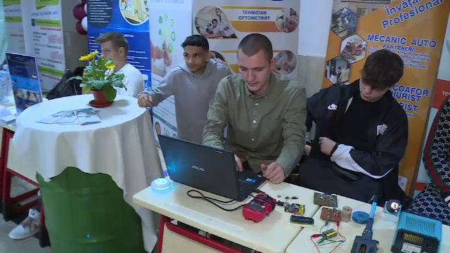 „Munca e brățară de aur”. Cele mai căutate meserii printre elevii care intră la liceele tehnologice