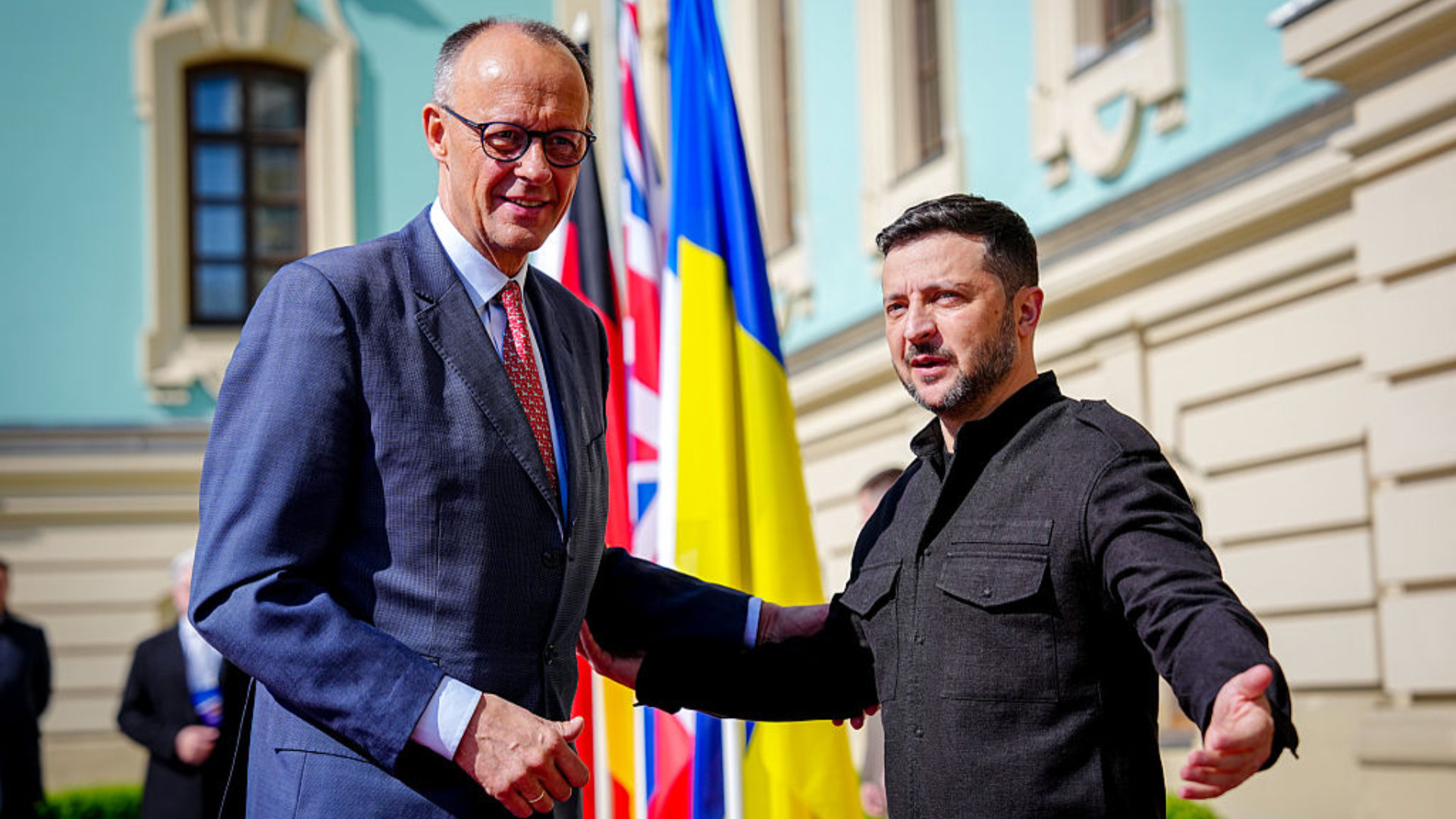 Când a ridicat, de fapt, Occidentul interdicția ca Ucraina să atace teritoriul Rusiei cu arme NATO. Merz rupe tăcerea