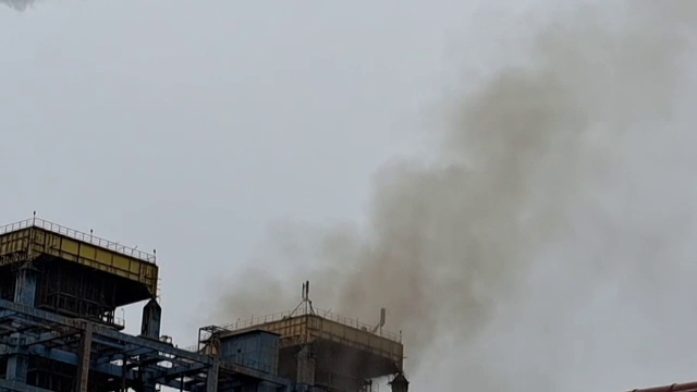 Nor de cenușă peste Craiova. Termocentrala, din nou amendată pentru poluare excesivă