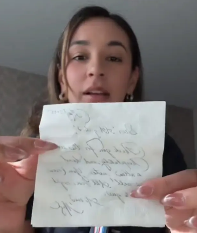 Ce mesaj i-a lăsat Meghan Markle unei stewardese