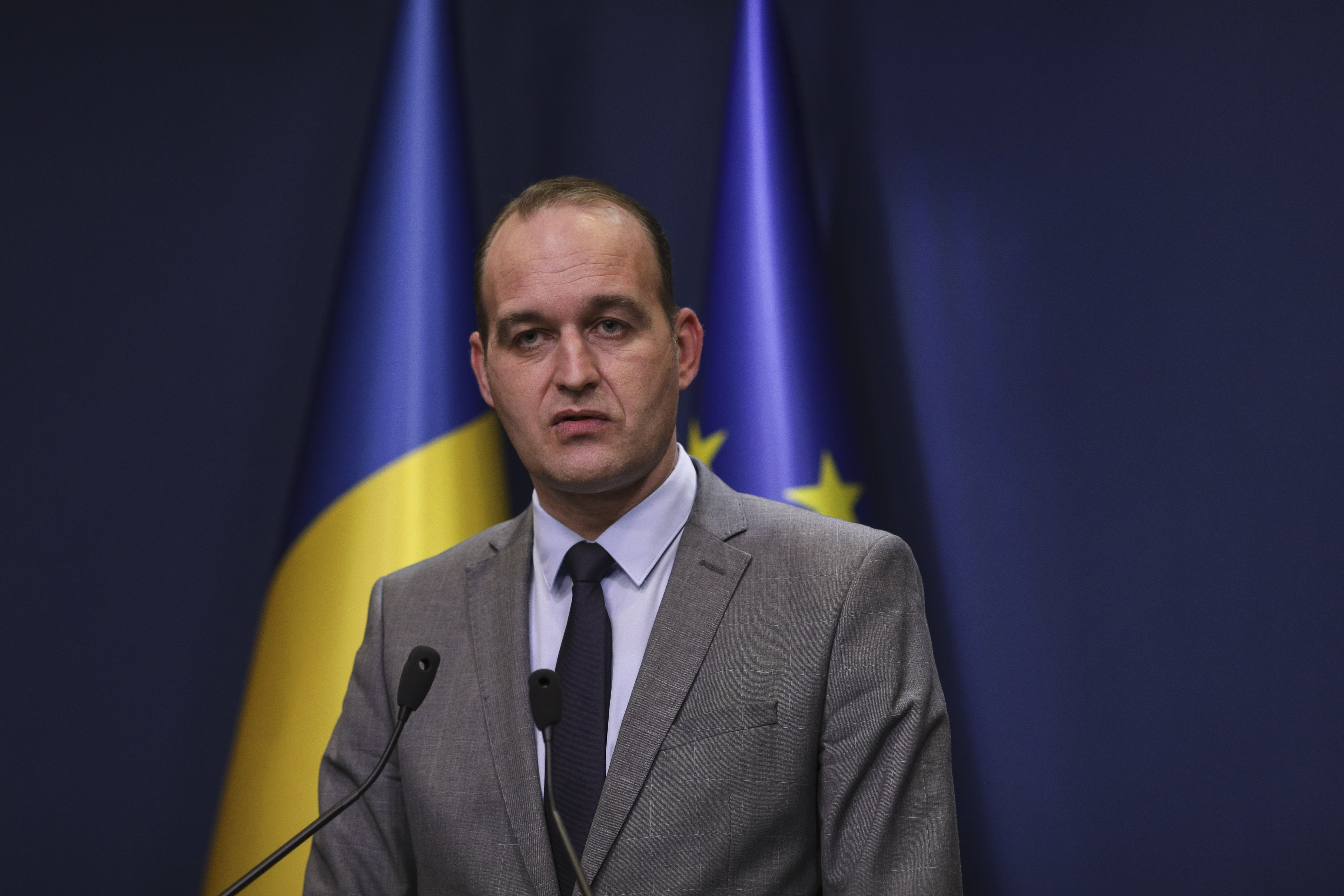 Fostul deputat Dan Vîlceanu a fost trimis în judecată după ce l-a bătut în Parlament pe Florin Roman