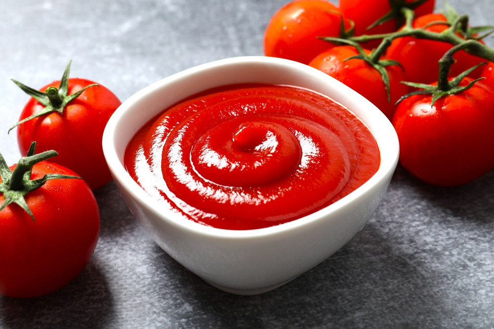 Ce nu ar trebui să pui niciodată &icirc;n cuptorul cu microunde