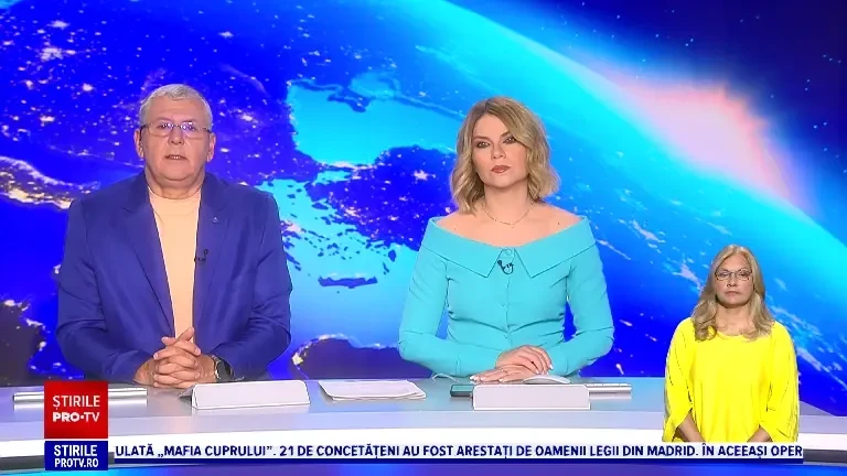 Doi din trei copii sunt duși la școală cu mașina. Cum încearcă o asociație din Sibiu să rezolve problema traficului aglomerat