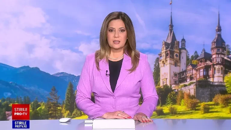 Biletele de la Castelul Peleș se eliberează doar pentru anumite intervale orare: „Așteptăm o oră și jumătate la rând”