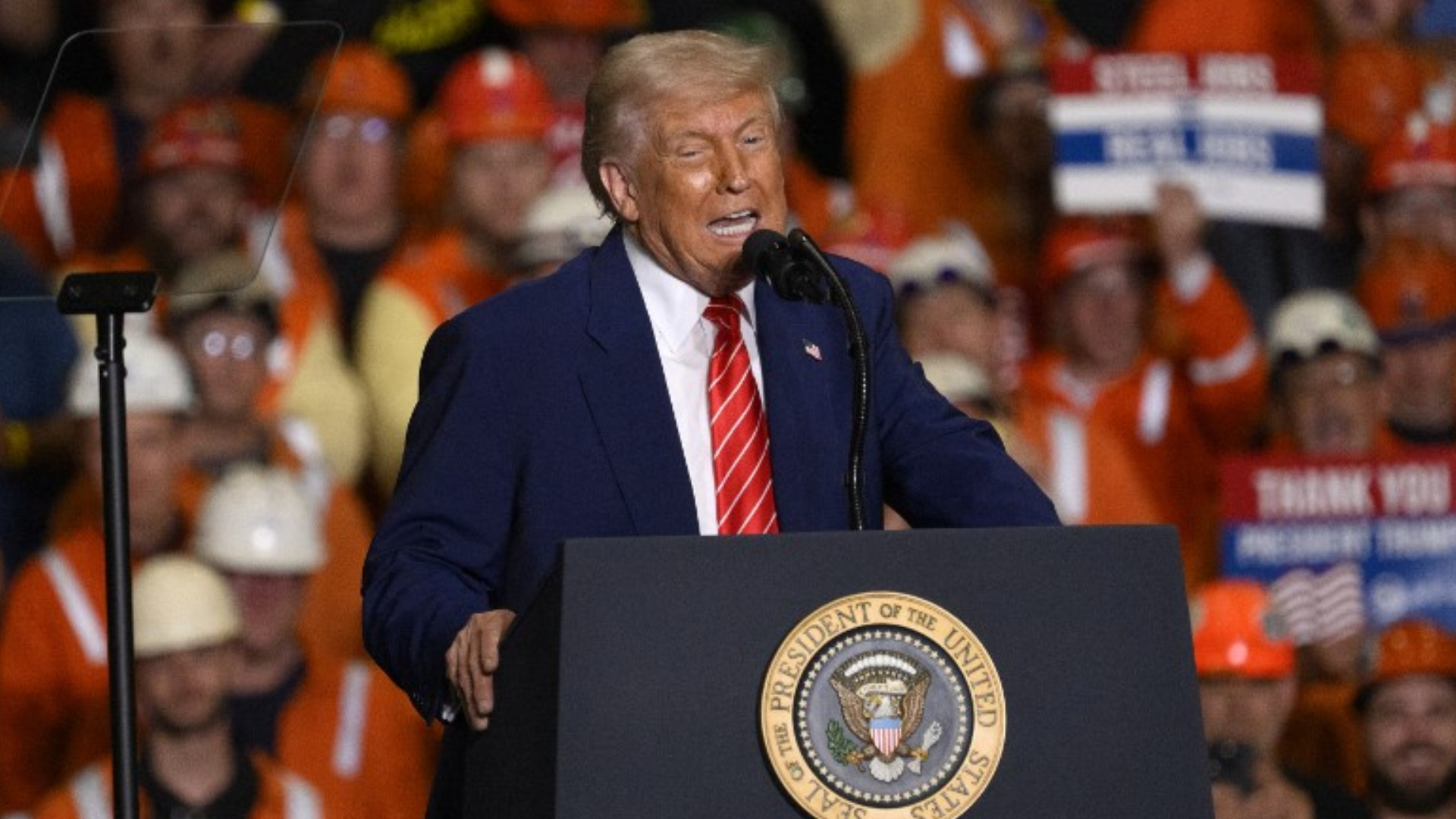 Trump pune din nou presiune pe economia mondială. Liderul SUA anunță o nouă majorare de taxe, de 50%, începând din 4 iunie