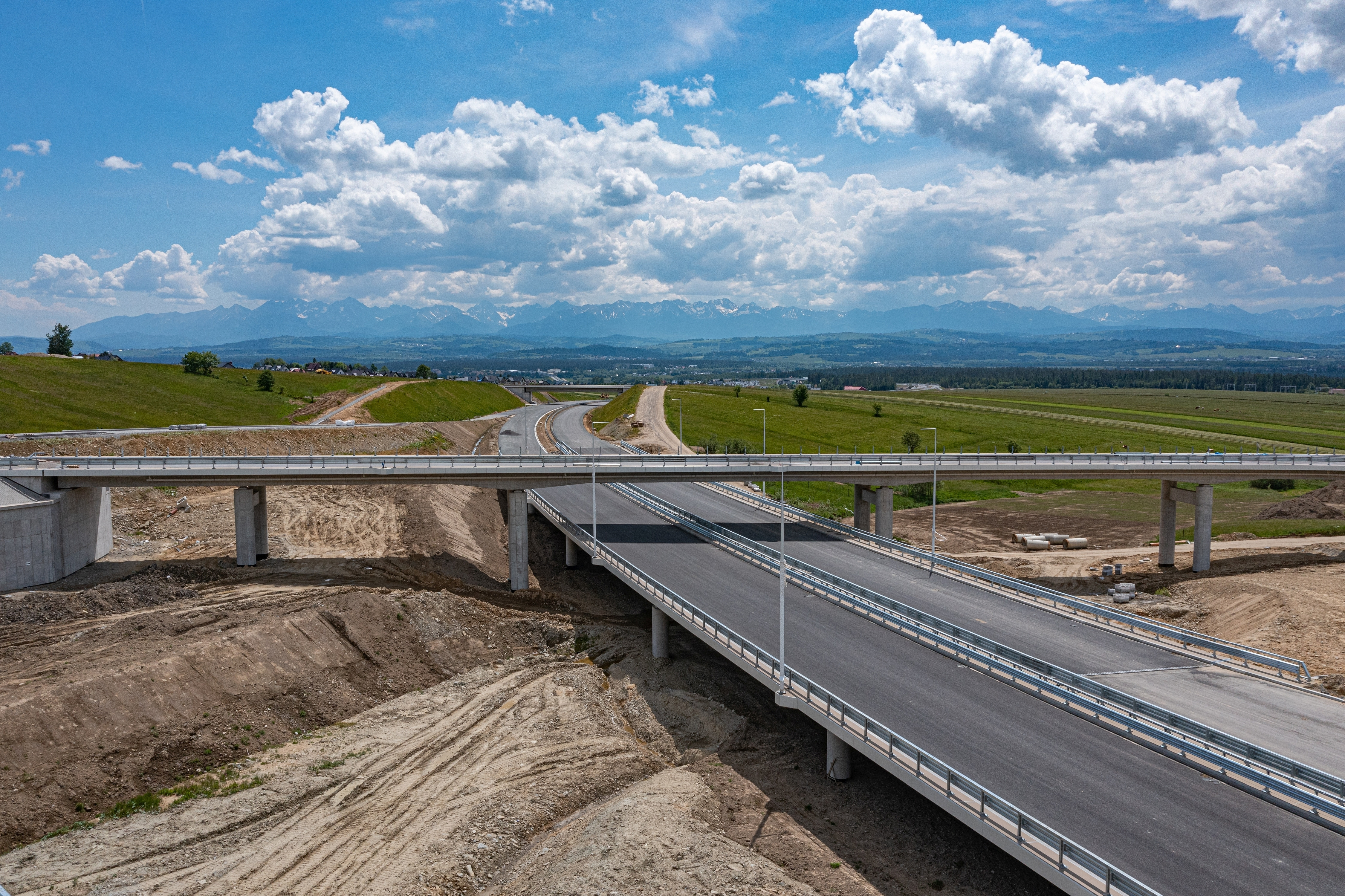Autostrada Unirii, în pericol. Constructorul care a câștigat două loturi cere rezilierea „amiabilă”. Motivul invocat