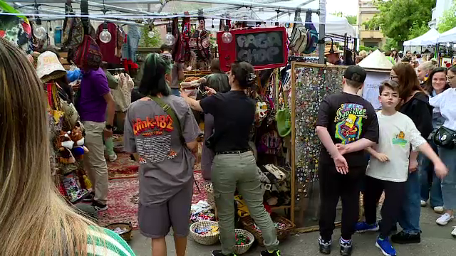 „Femei pe Mătăsari” transformă o stradă veche din București într-un festival al artei, comunității și muzicii