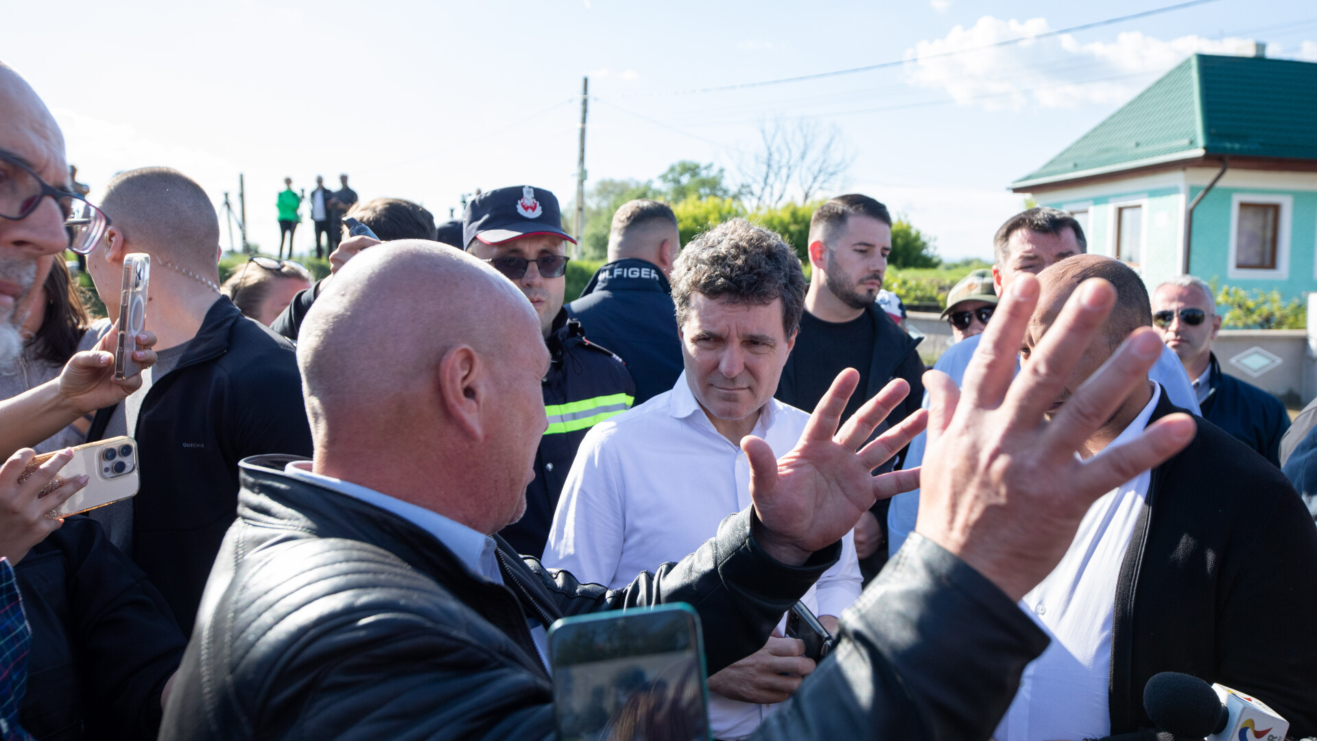 Promisiunea făcută de Nicușor Dan familiilor din Covasna afectate de inundații: „Așa cum s-a întâmplat de fiecare dată”